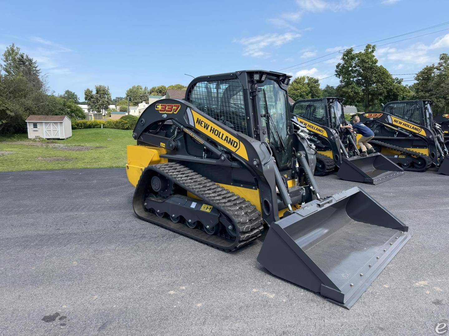 2027 New Holland C337