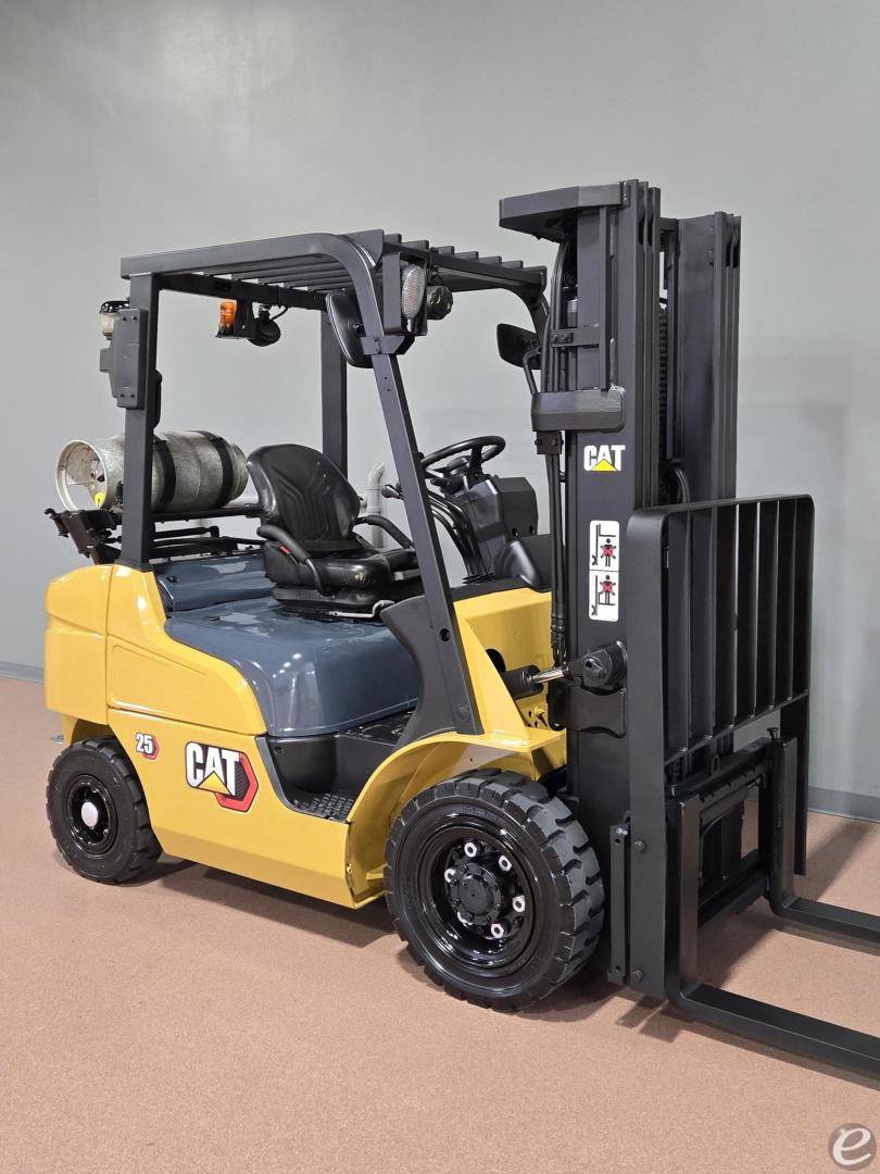 2020 Mitsubishi FG25N