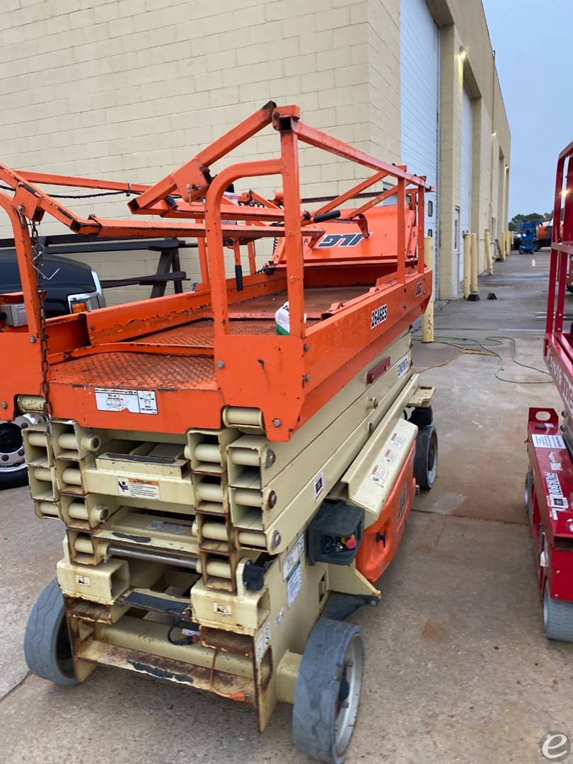 2019 JLG 2646ES
