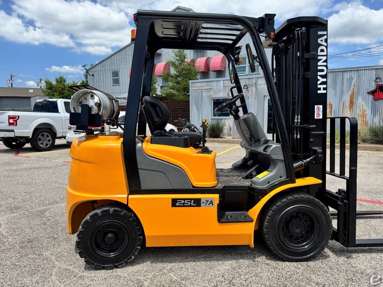 2014 Hyundai 25L-7A