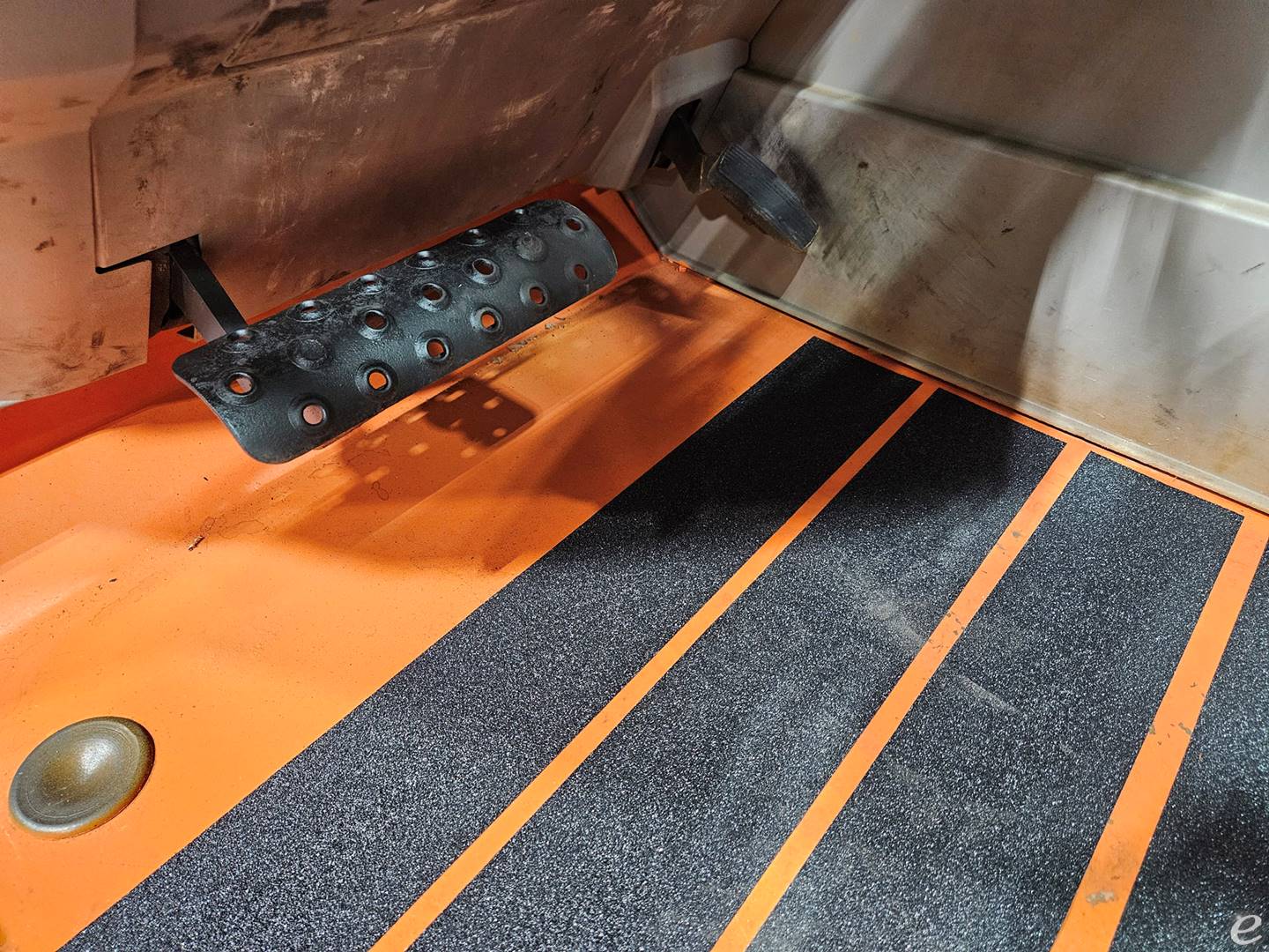 2020 JLG 1255