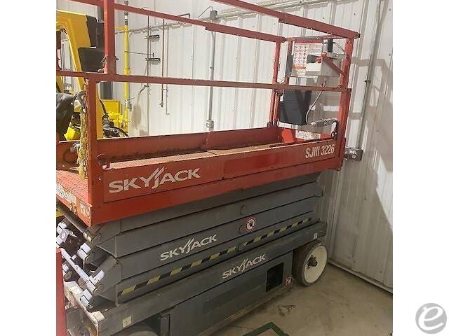 2014 Skyjack SJ-3226 Electric Scissor Lift - 123Forklift