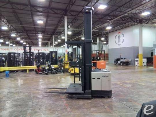 2021 Crown SP3530-30 Electric Order Picker - 123Forklift