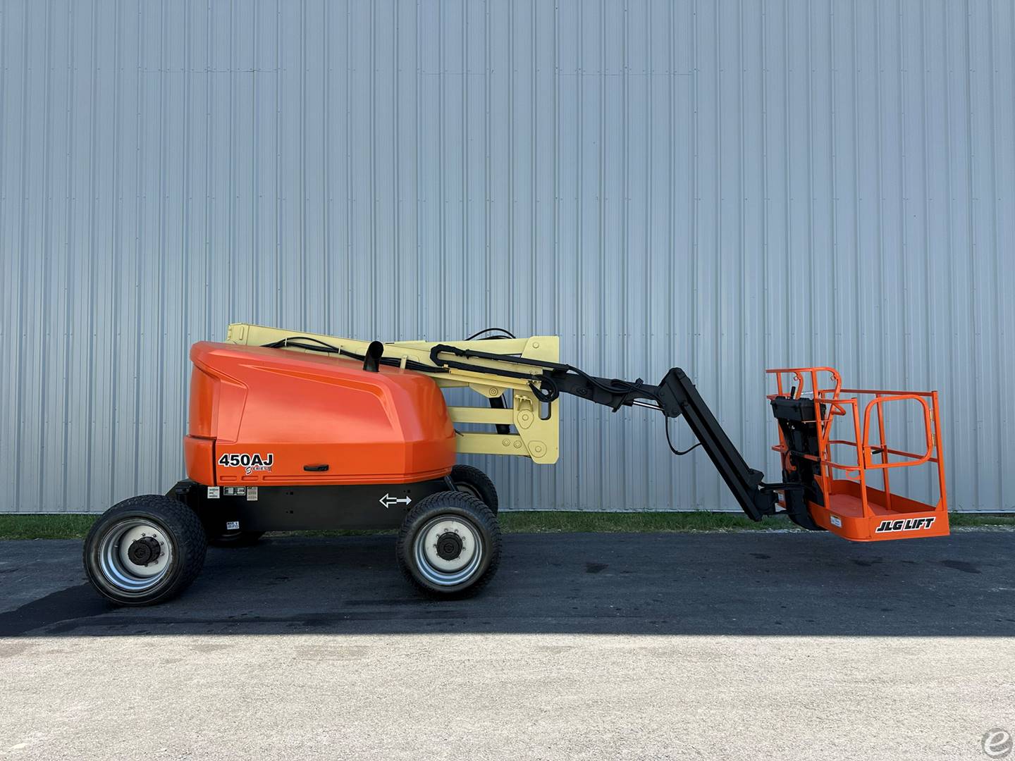 2016 JLG 450AJ