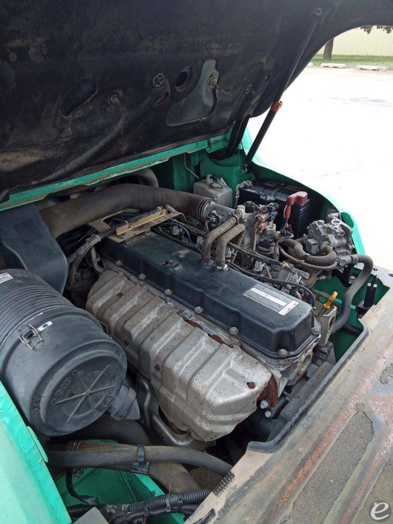 2017 Mitsubishi FG50CN1
