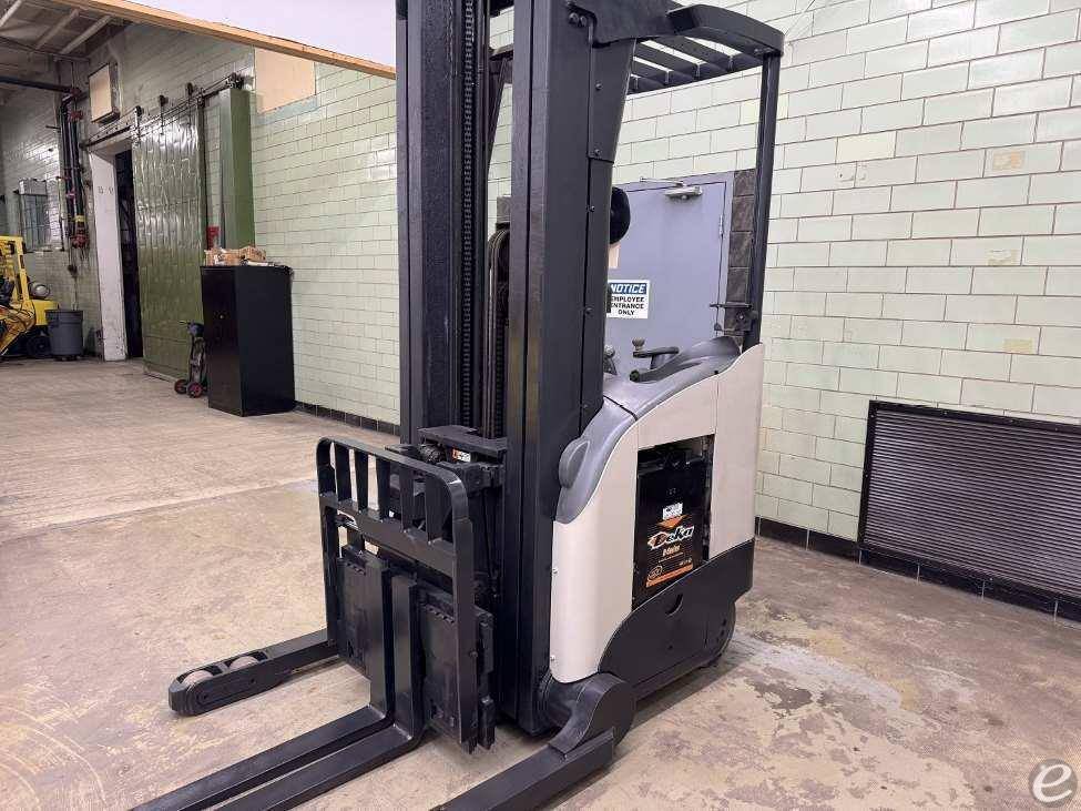 2013 Crown RD5725-30 Electric Reach Truck - 123Forklift