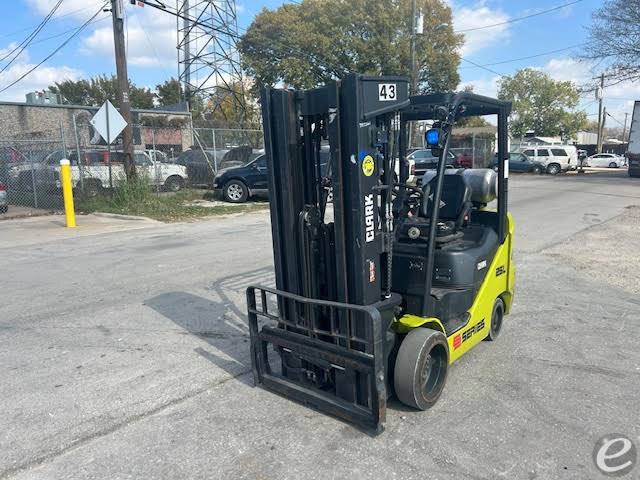 2021 Clark S25CL