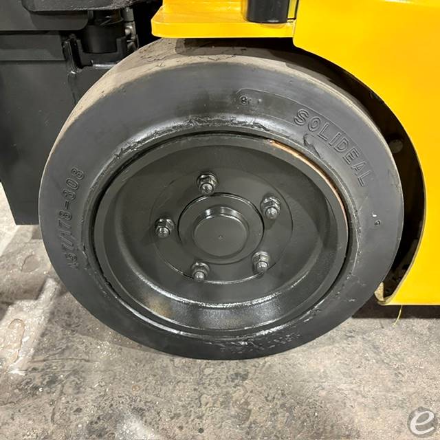 2022 Yale ERP040VT
