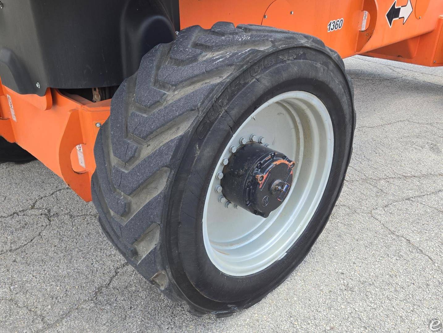 2009 JLG 1350SJP