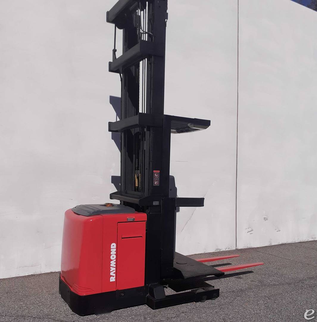 2005 Raymond EASI-OPC30TT Electric Order Picker - 123Forklift
