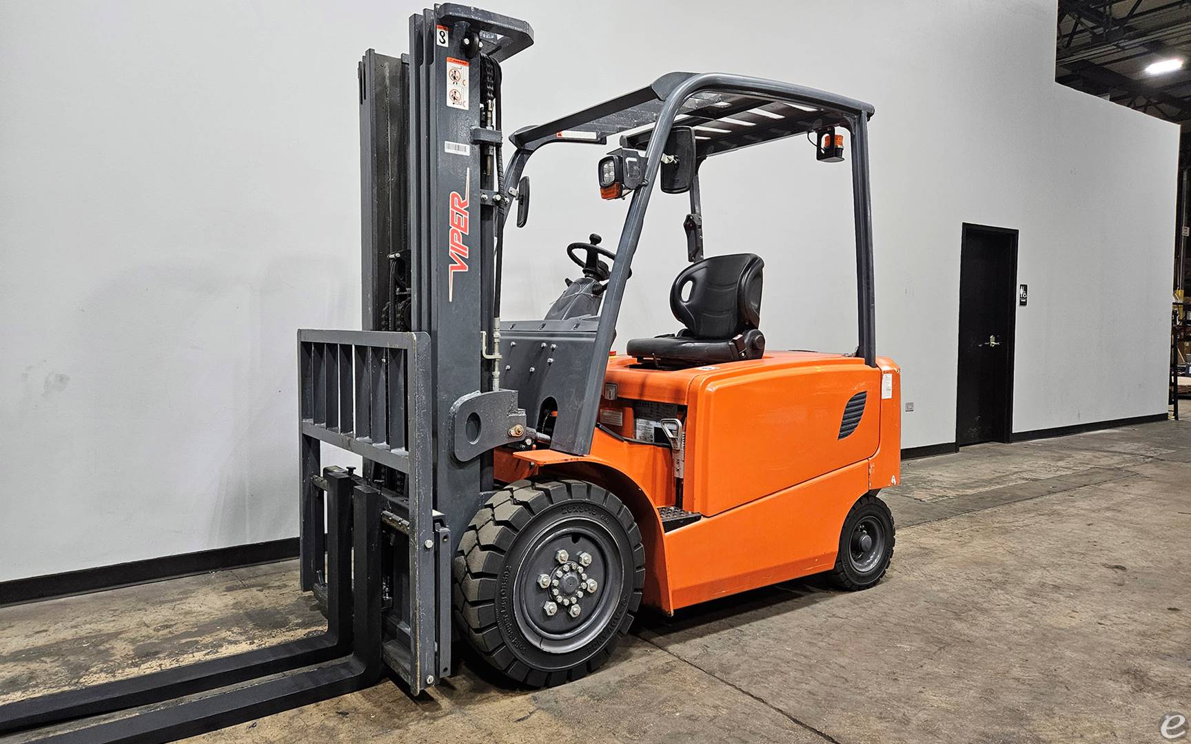 2017 Viper Lift Trucks FB35