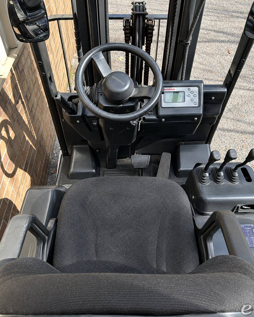 2012 Nissan G1N1L20V