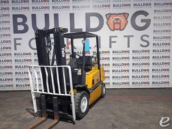 2000 Yale GP040