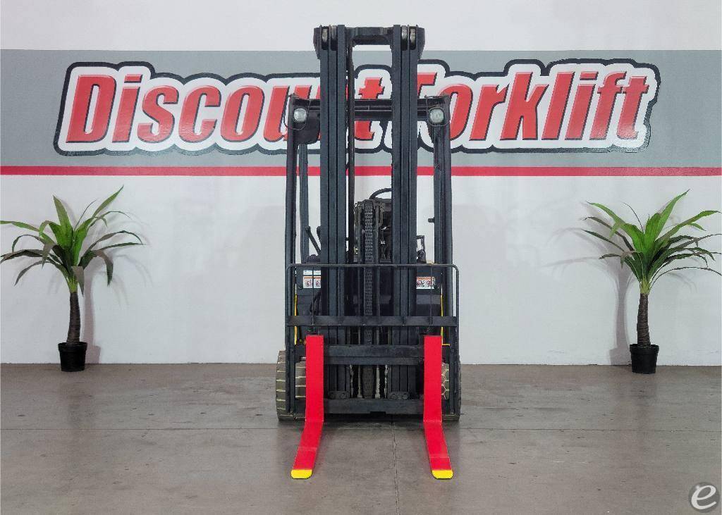 2019 Yale ERP040VT