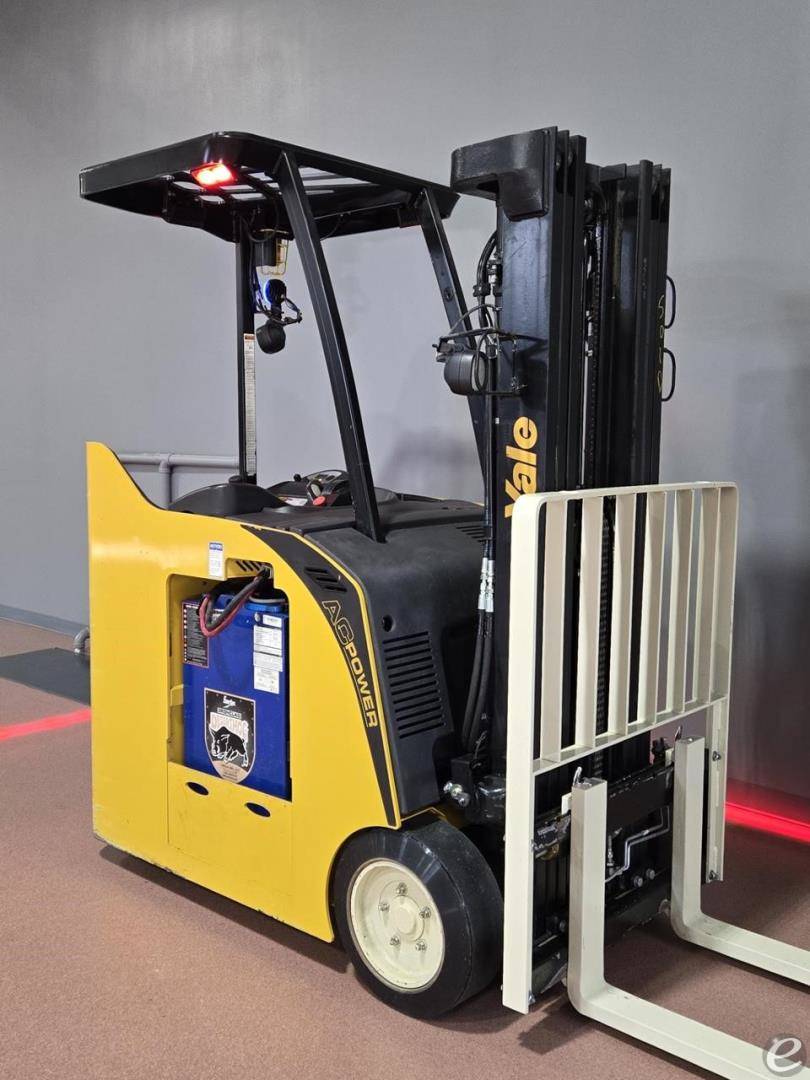 2019 Yale ESC040AD Electric Forklift - 123Forklift