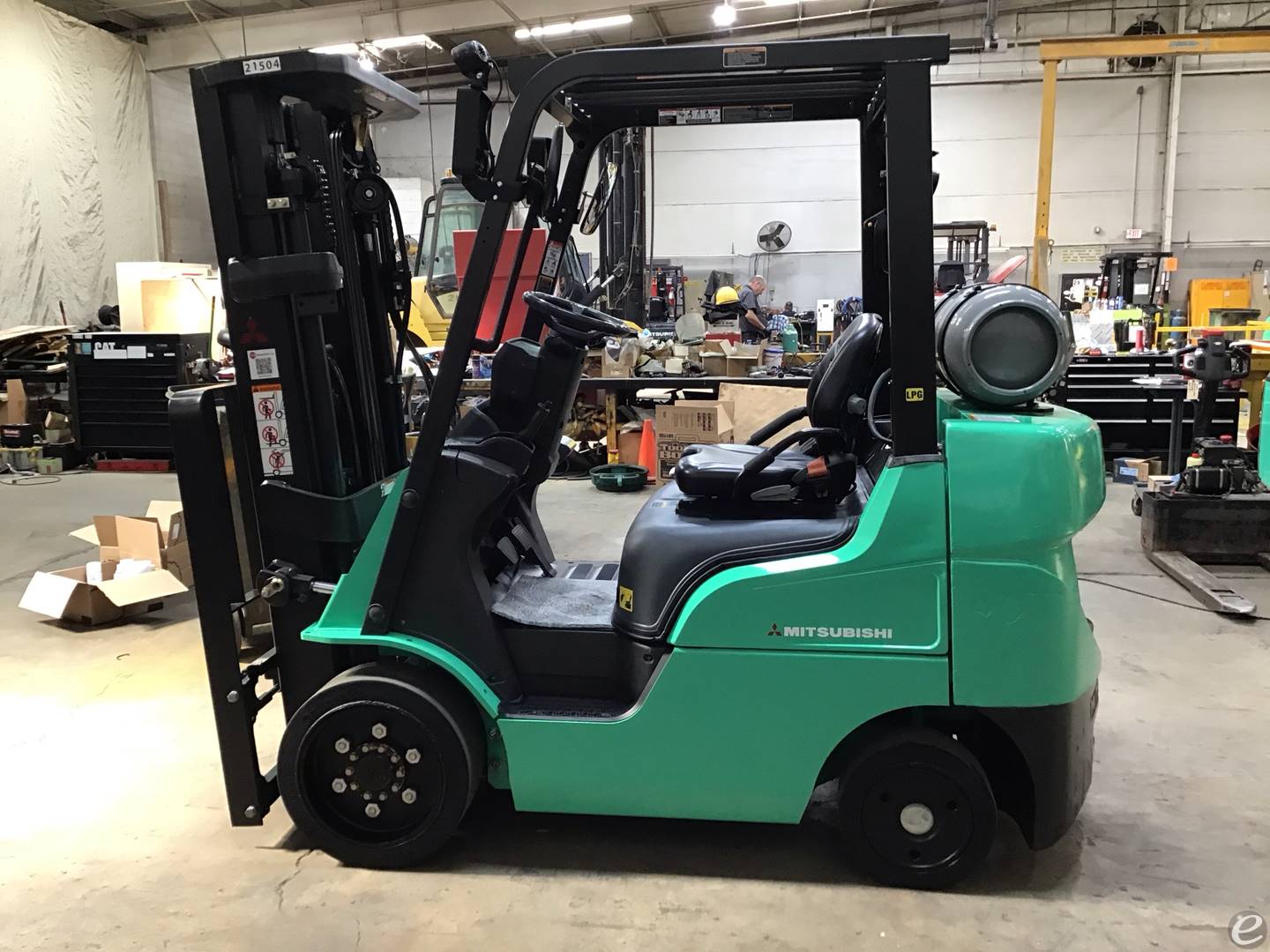 2018 Mitsubishi FGC25N