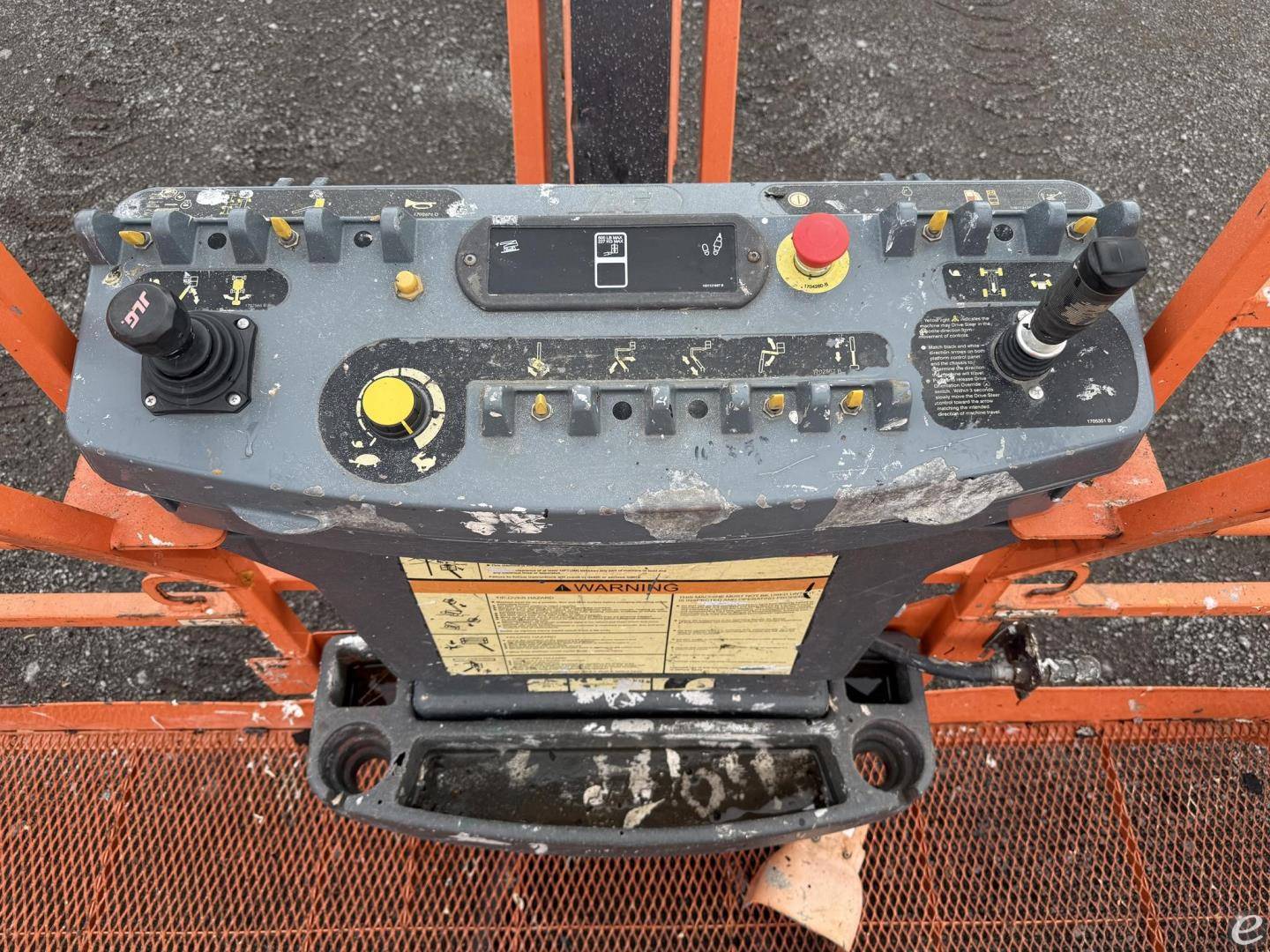 2015 JLG 660SJ