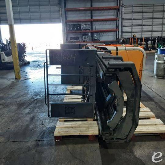 2016 Crown SP4030-30 Electric Order Picker - 123Forklift