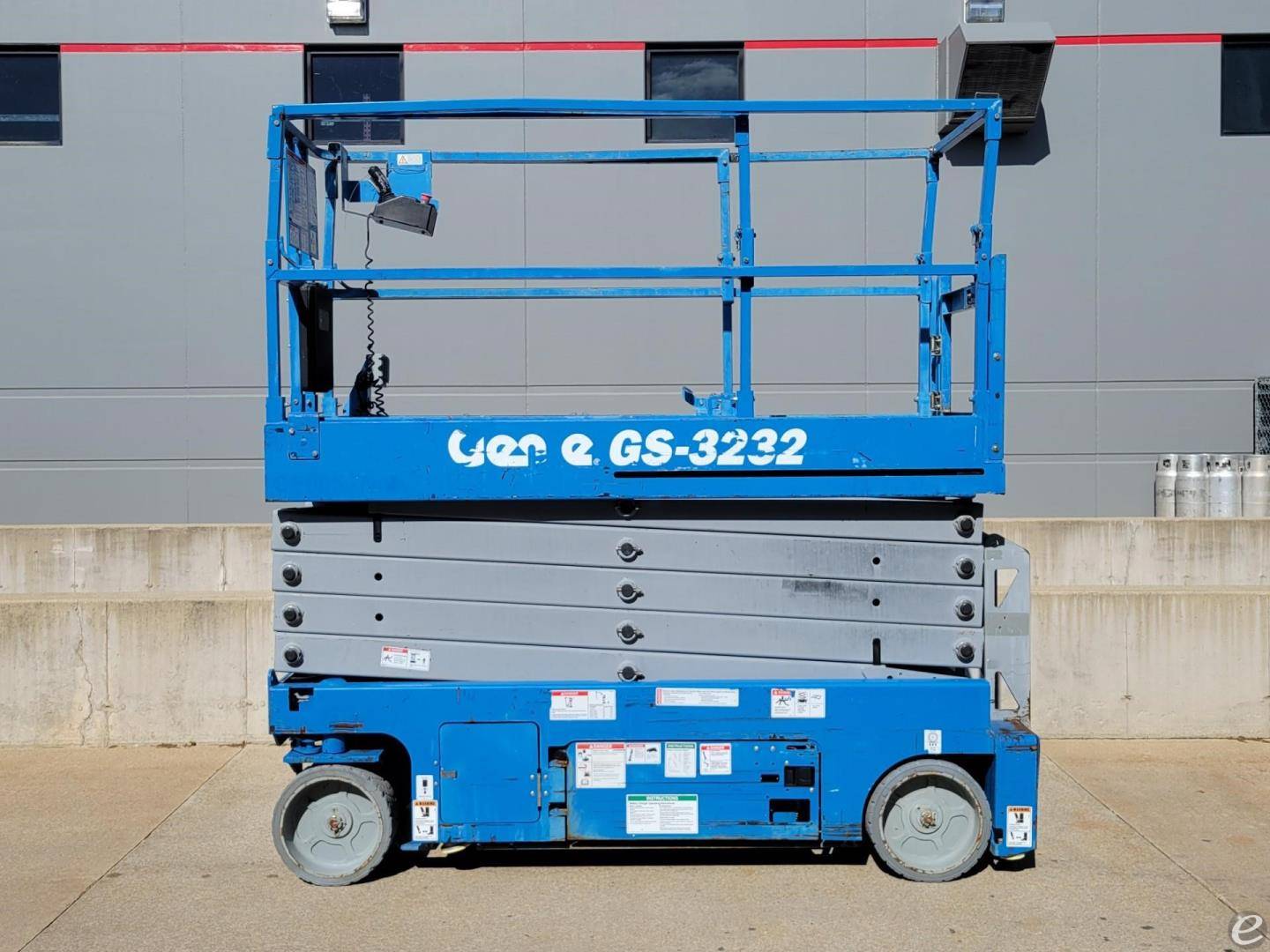 2015 Genie GS3232 Electric Scissor ...