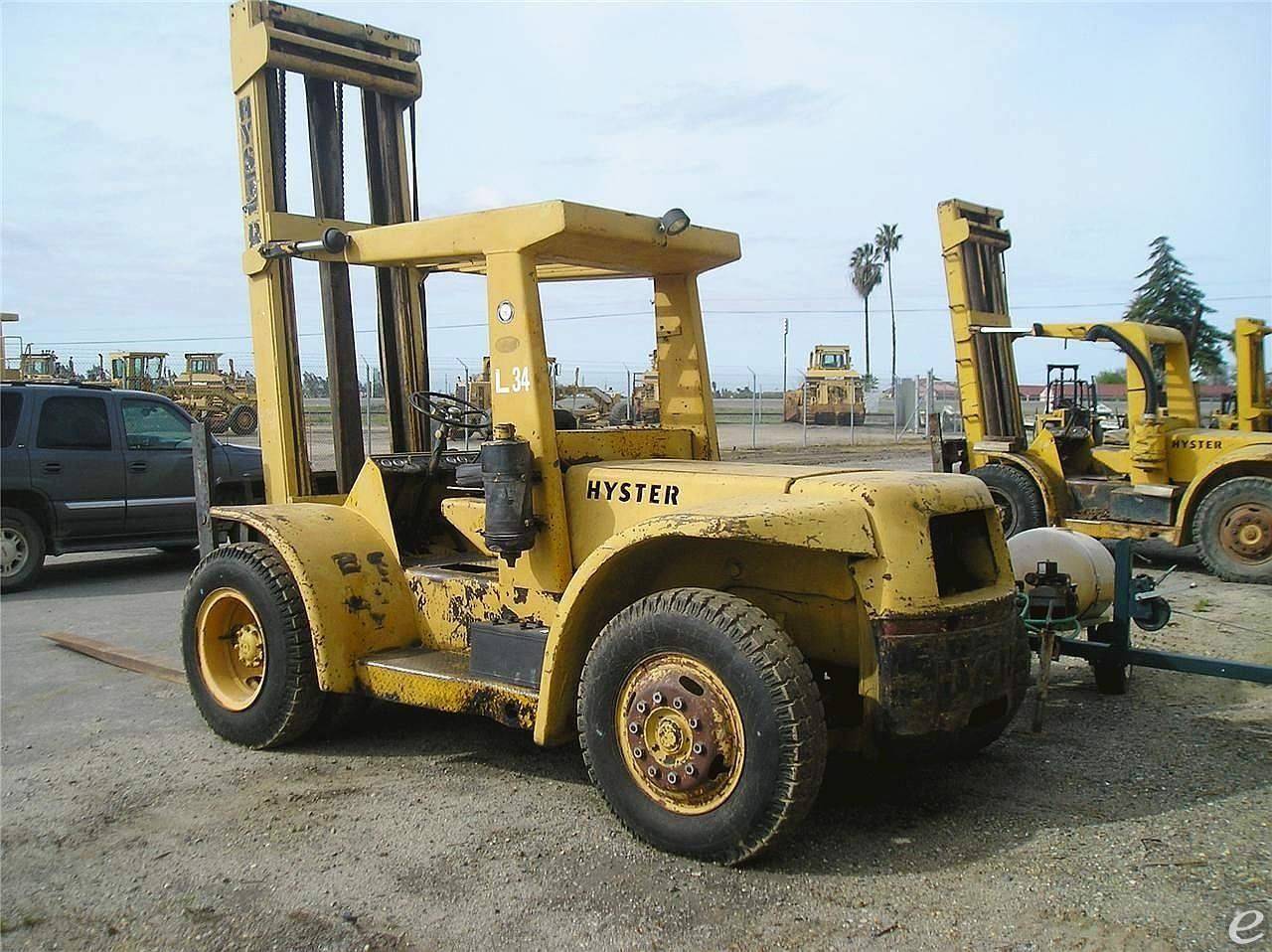 Hyster H165E