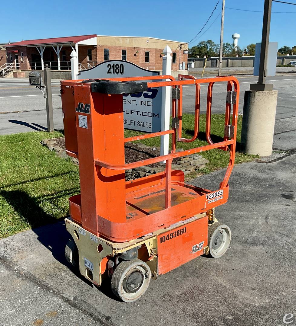 2016 JLG 1230ES