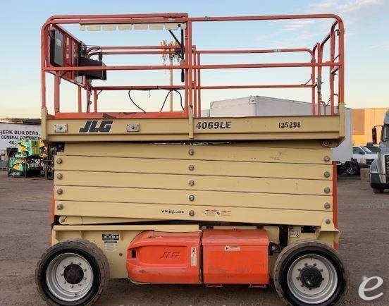 2014 JLG 4069LE Electric Scissor Li...