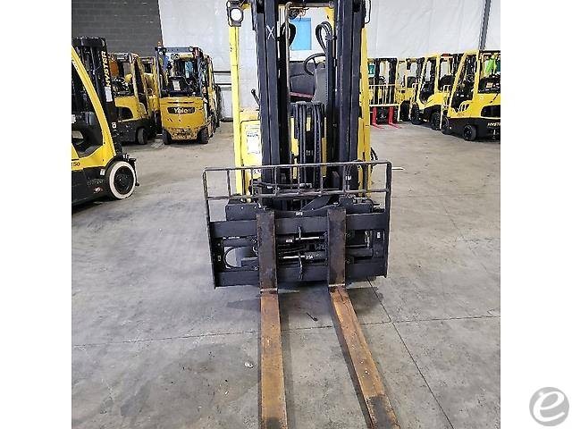 2016 Hyster E80XN