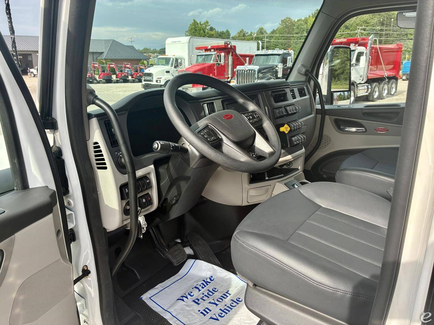 2027 Peterbilt 567