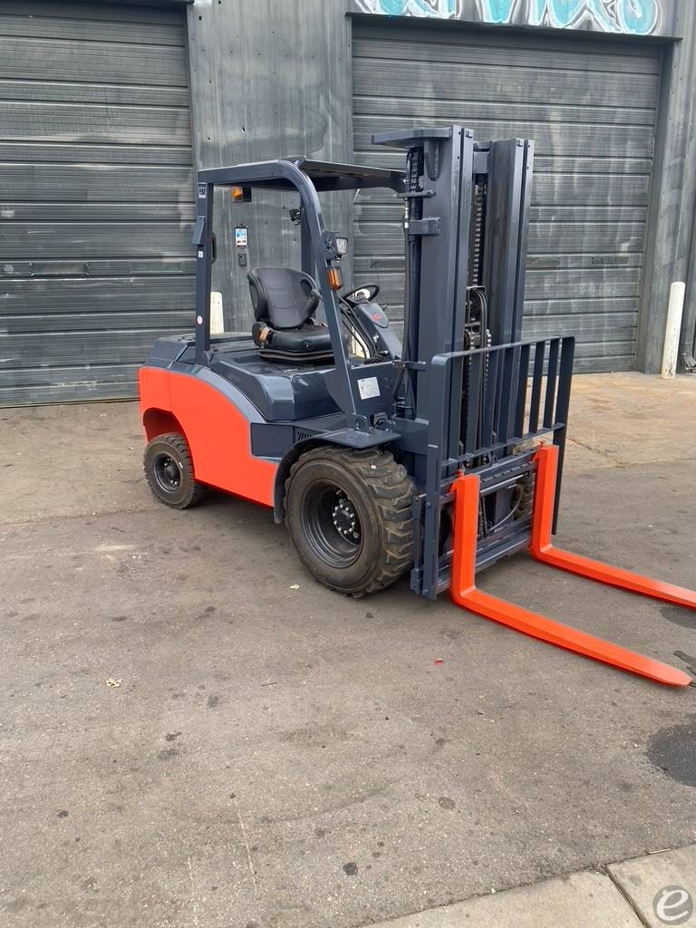 2023 Tailift PFD36SRT