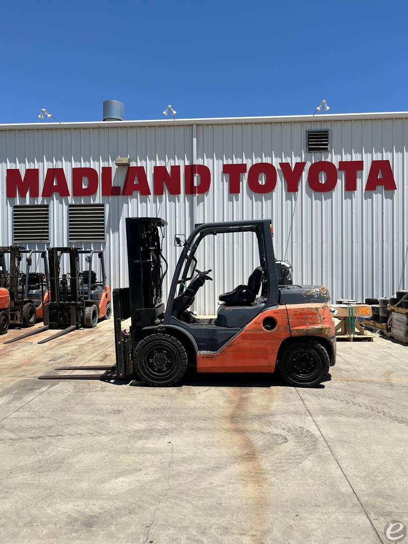 2016 Toyota 8FG35U Dual Fuel Forkli...