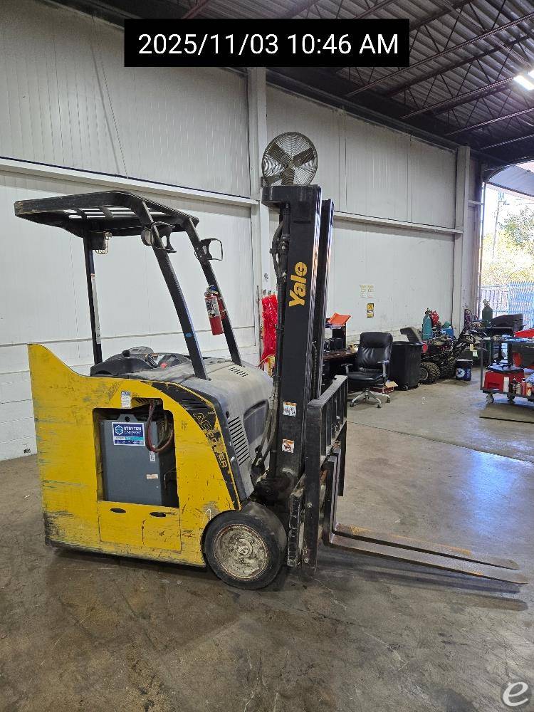 2018 Yale ESC040AD