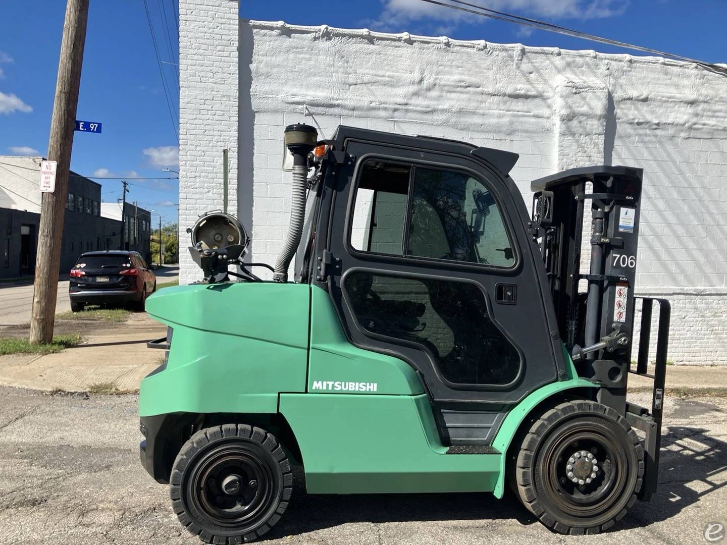 2021 Mitsubishi FG50CN1