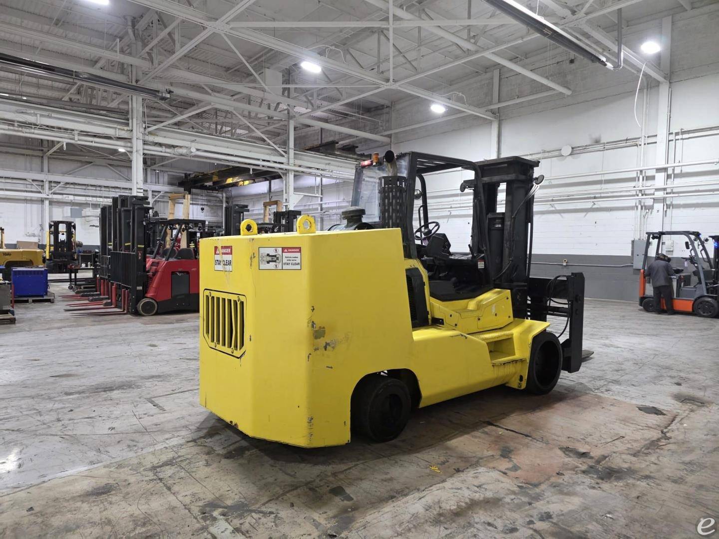 2012 Hoist Liftruck F450AT30