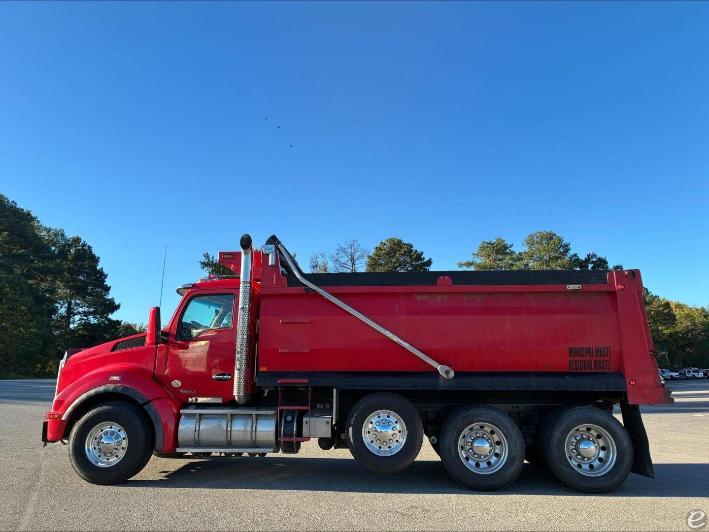 2021 Kenworth T880