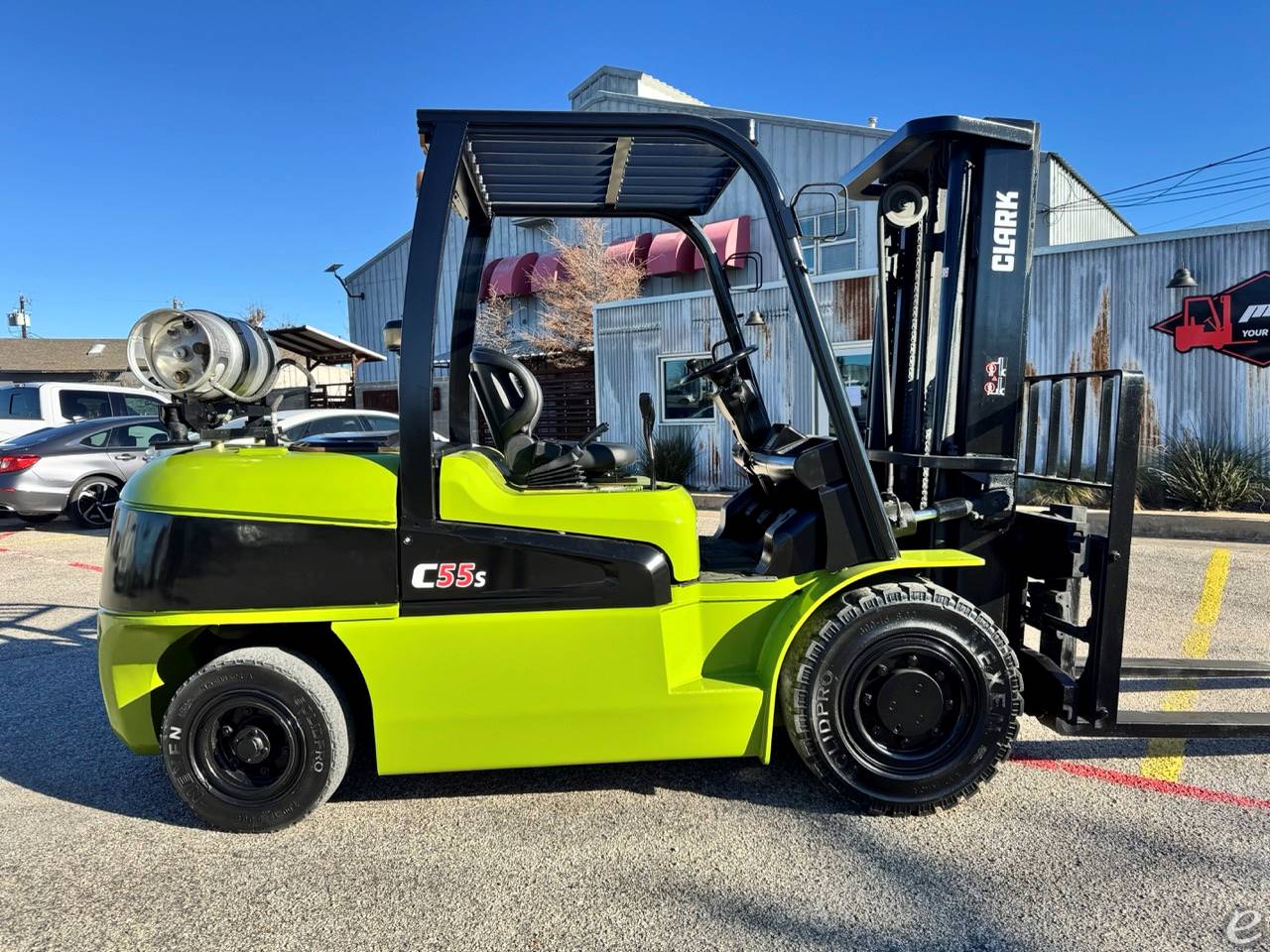 2015 Clark C55S V110