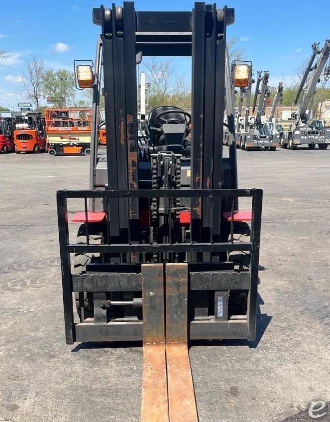2023 Manitou MI40D