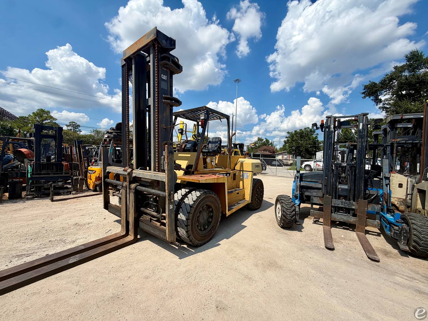 2006 Cat DP100