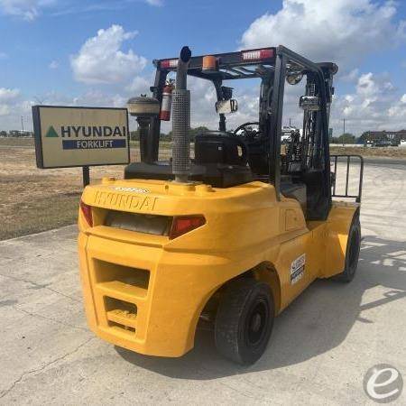 2018 Hyundai 40D-9