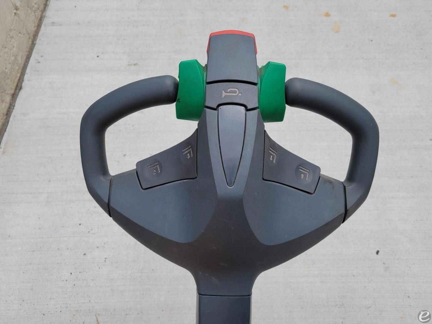 2016 Easy Lift DH800