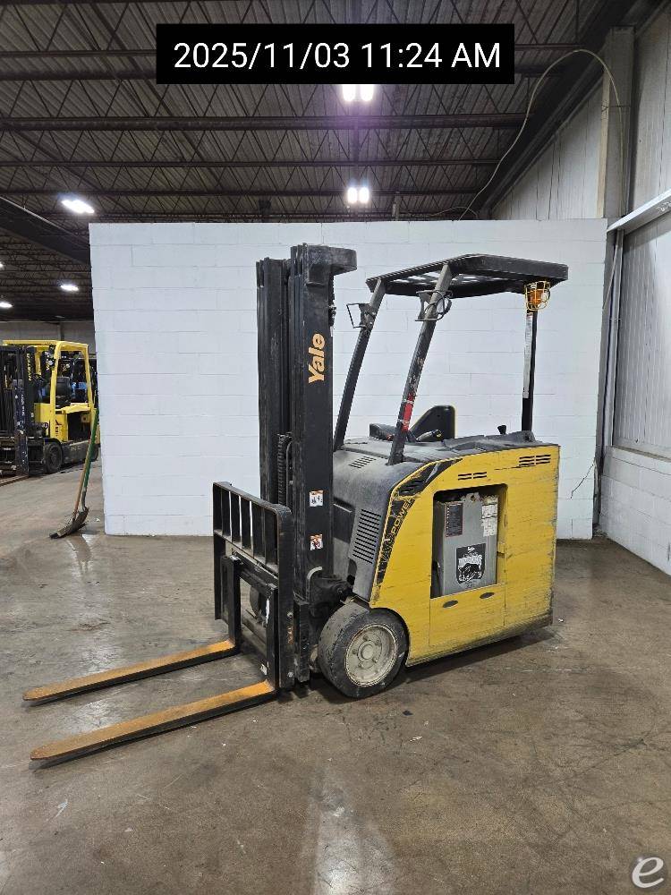 2019 Yale ESC040AD
