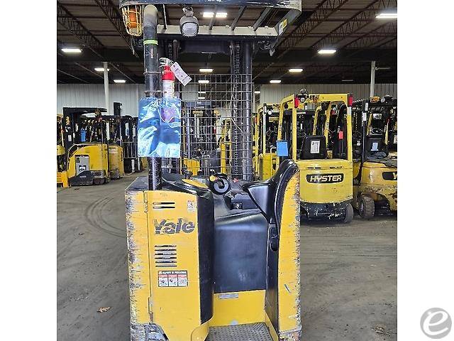 2018 Yale NR045EB