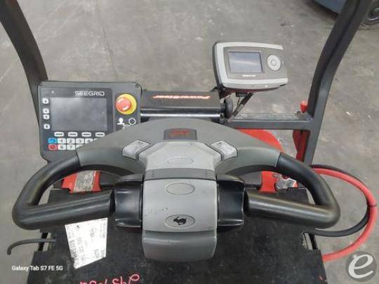 2017 Raymond 3020