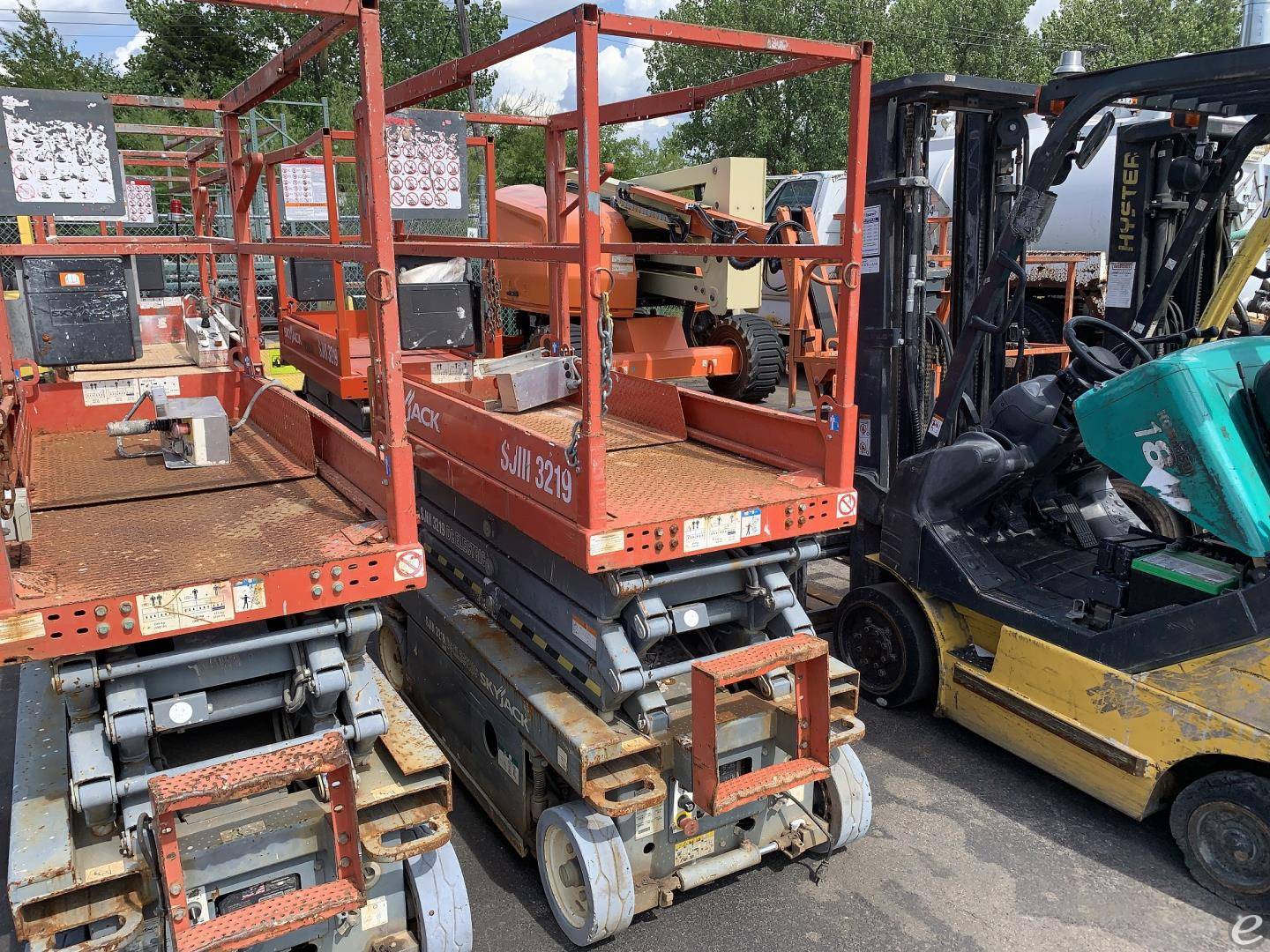 2013 Skyjack SJ-3219 Electric Scissor Lift - 123Forklift