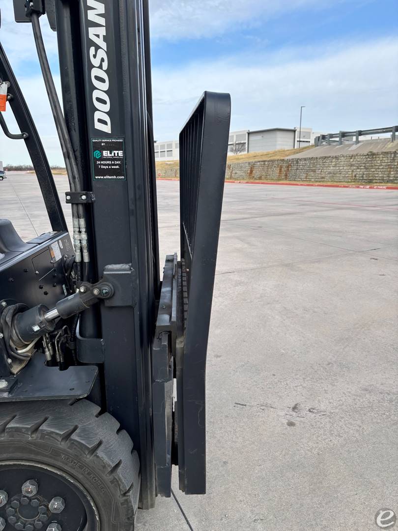 2021 Doosan G30N-7DF