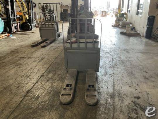 2019 Jungheinrich ECR 327