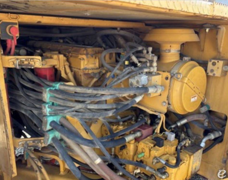 2001 Cat CB-634C