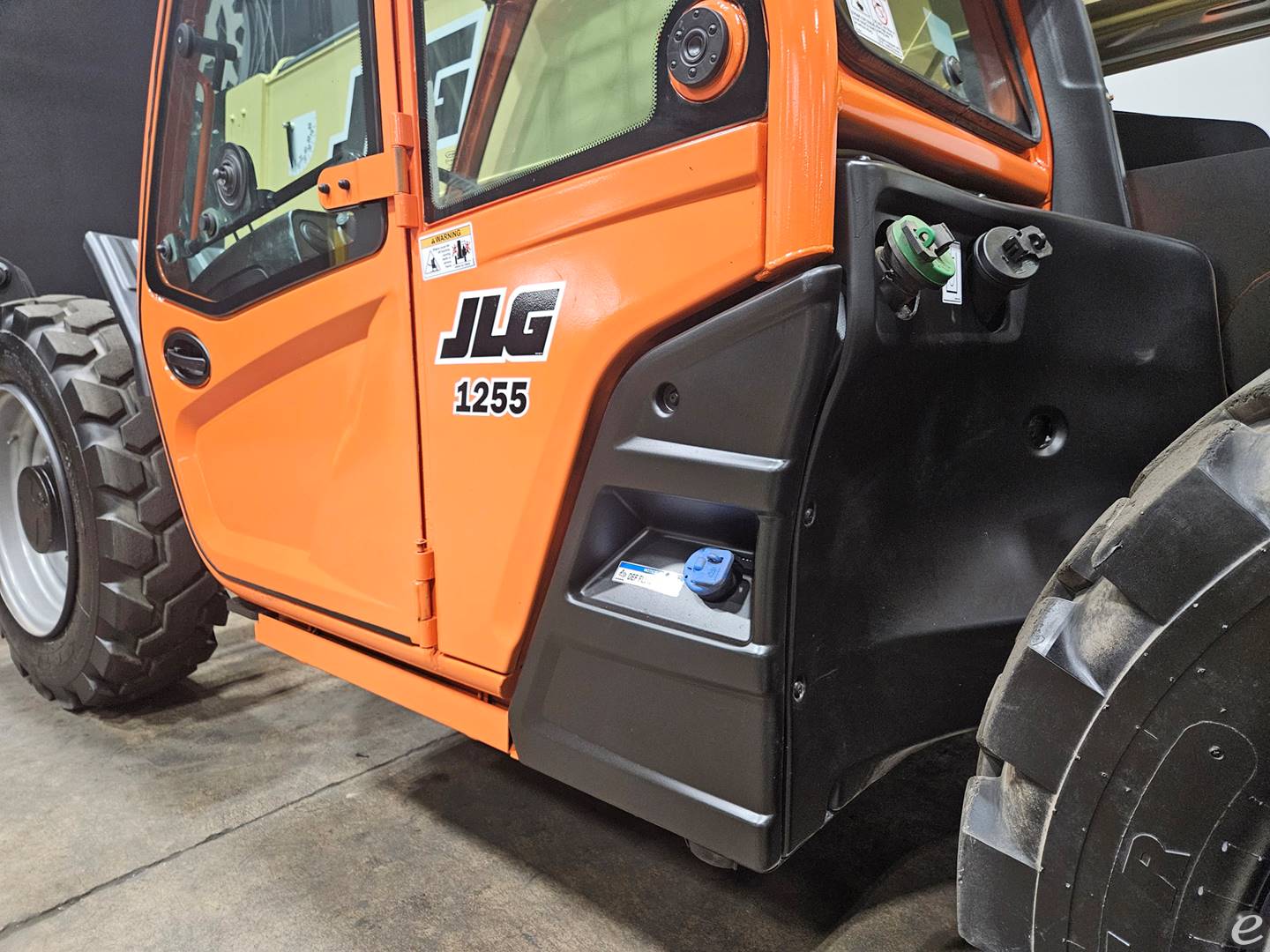 2021 JLG 1255