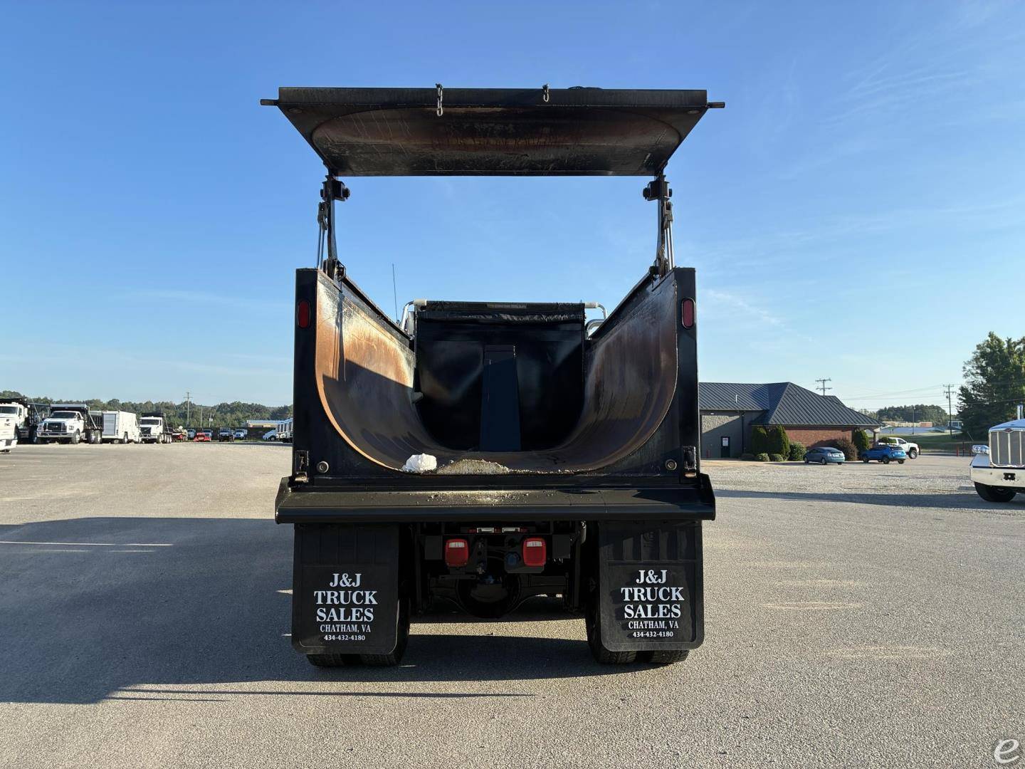 2023 Freightliner 108SD