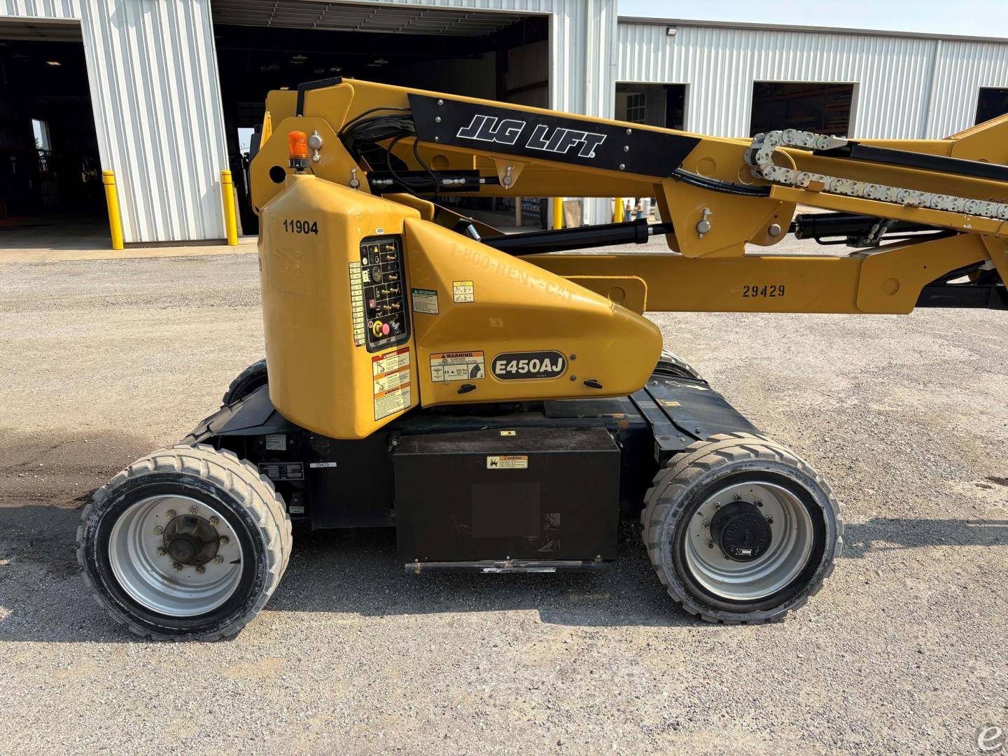 2018 JLG E450AJ
