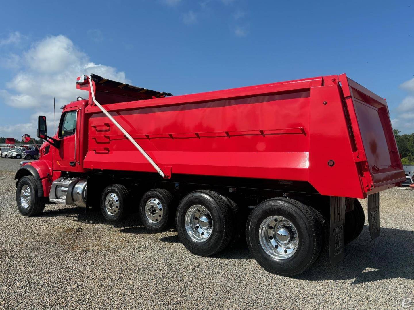 2022 Peterbilt 567